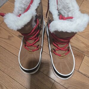 Aldo Brown Boots with Red Laces and White Fur